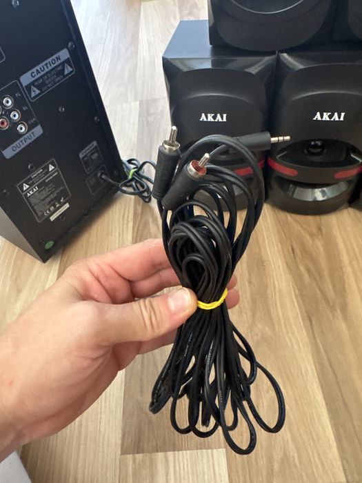 Vand sistem audio Akai 5.1