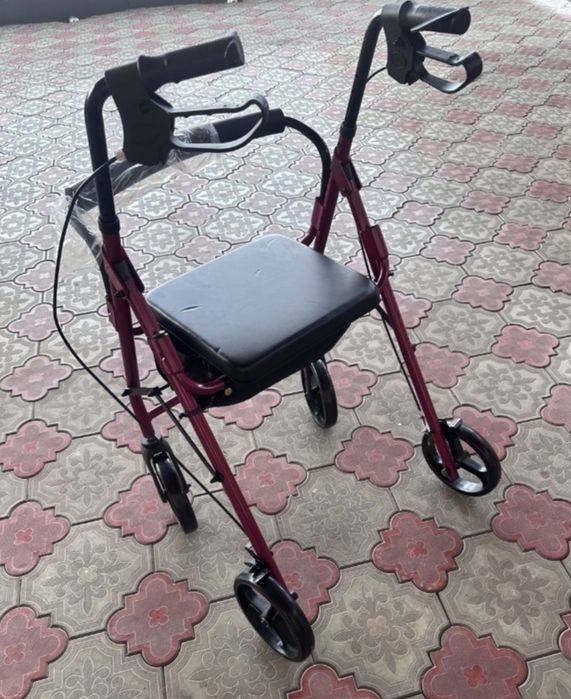 Инвалидная коляска