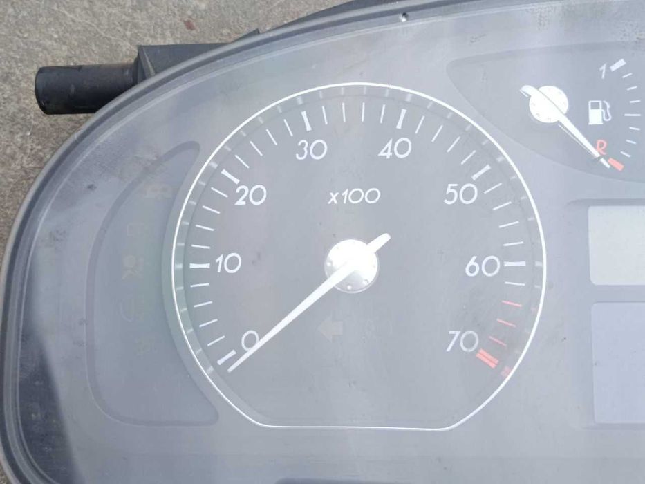 Ceas bord Renault Laguna I cod 8200002106