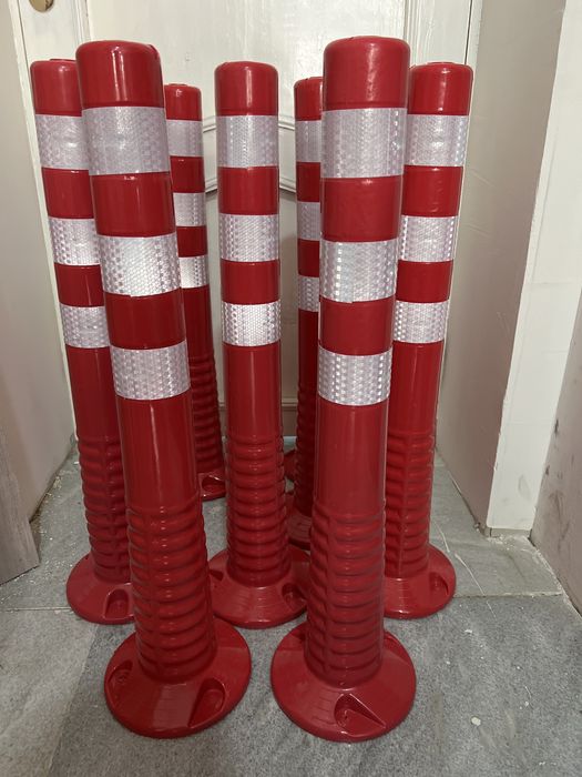 Дорожный столбики конус