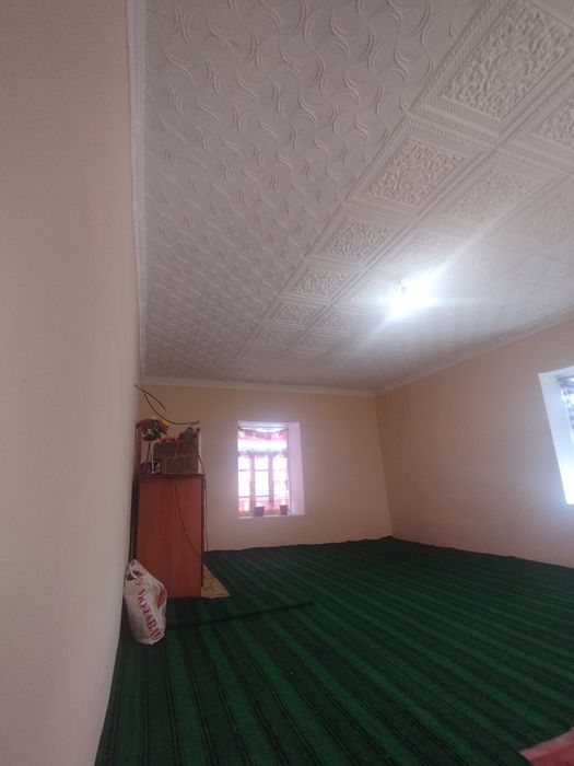 Uy sotiladi.Nishon tumani magistral kanali oldida