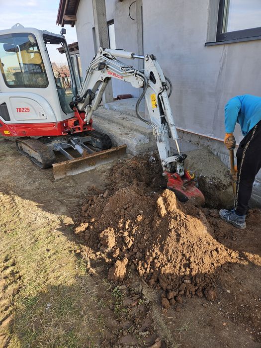Racordări canalizare și utilități,excavații,nivelări,excavator,buldo