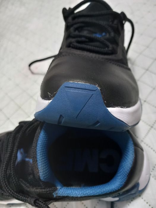 Nike CMFT low Air Jordan 11 mărimea 36