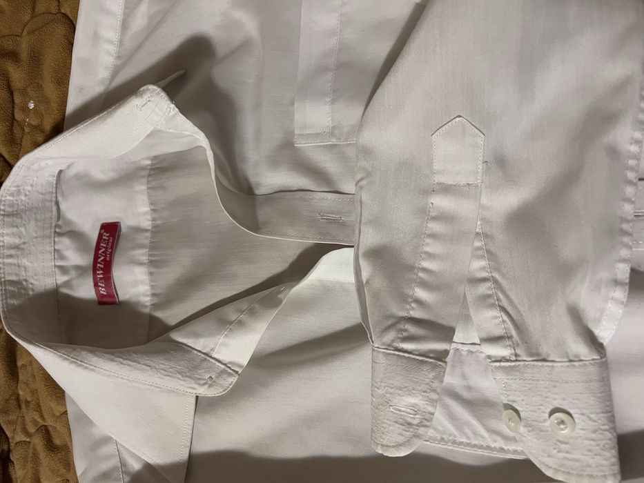 Рубашка школьная,белая на мальчика 14-15 лет