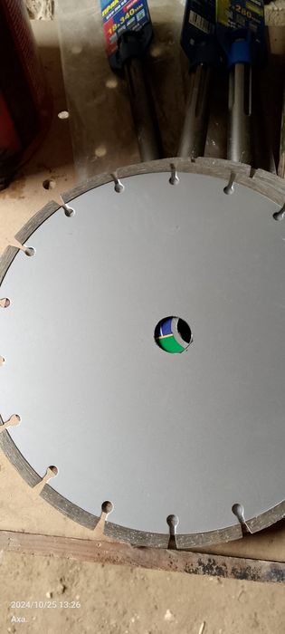 Алмазный диск по бетону