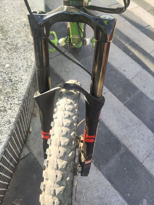 Вилка для велосипеда пружина/воздух