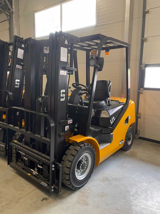 Motostivuitor NOU 2,5T DIN Stoc cu Grantie