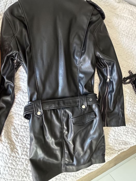 Черна кожена рокля