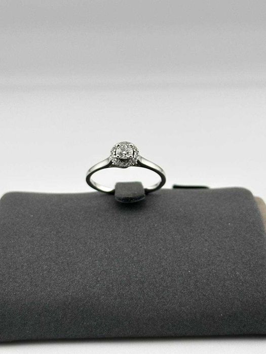 Кольцо с бриллиантом 0,22 карат