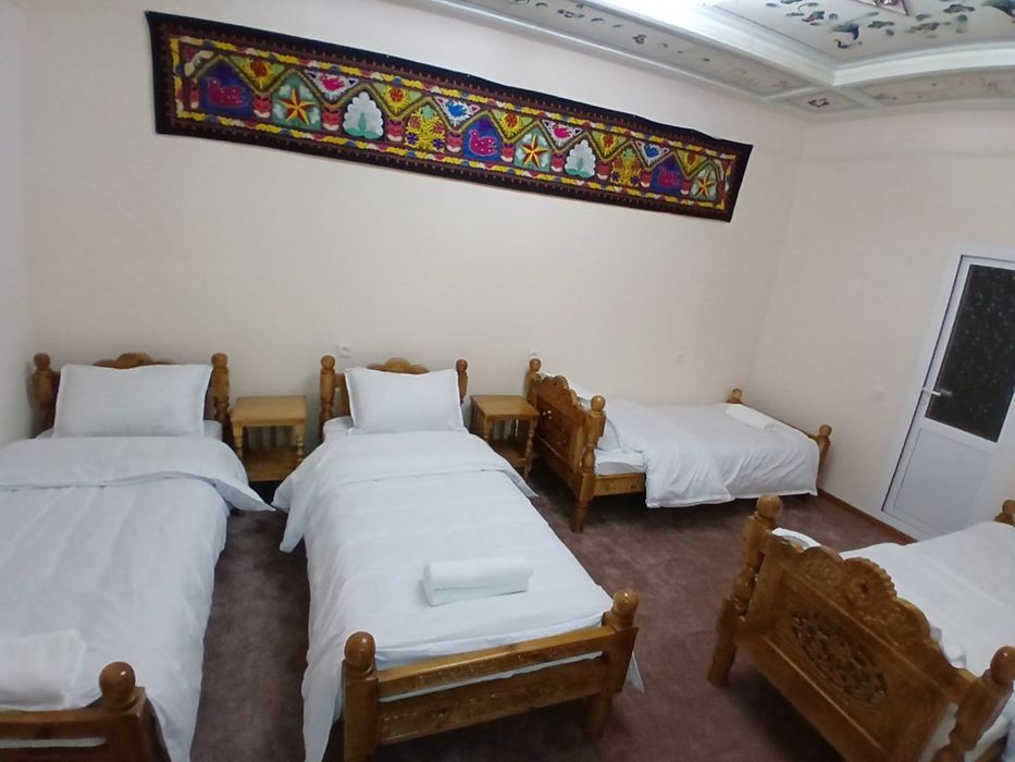 Hotel SHAHINA Регистон