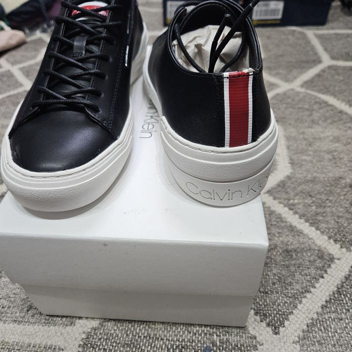 Adidasi tenesi calvin klein