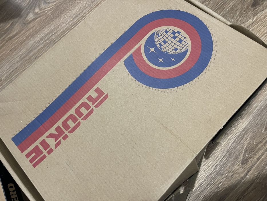 Role cu 4 roti.         Noi