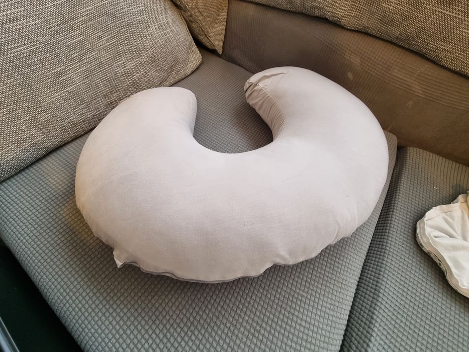 Възглавница за кърмене, бебешки барбарон