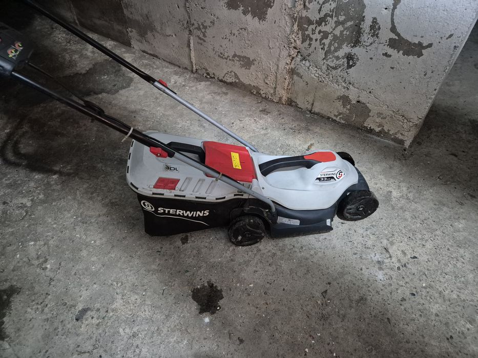 Masina electrica de tuns iarba / gazon Sterwins