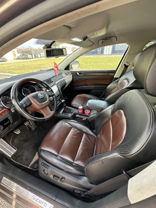 Vand Skoda Superb 2 an 2011 motor 1.6 tdi 136 cai 267000km reali