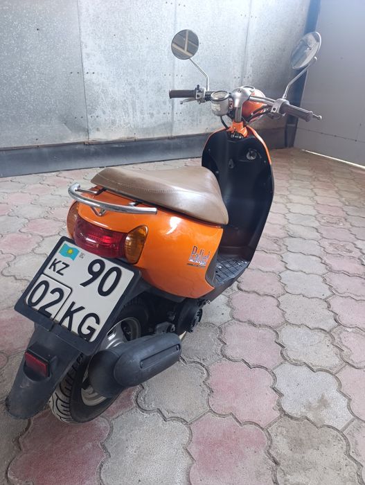 Suzuki let's 4 pallet
