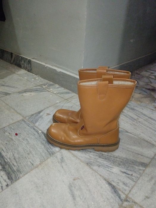 Продаю Рабочие сапоги.