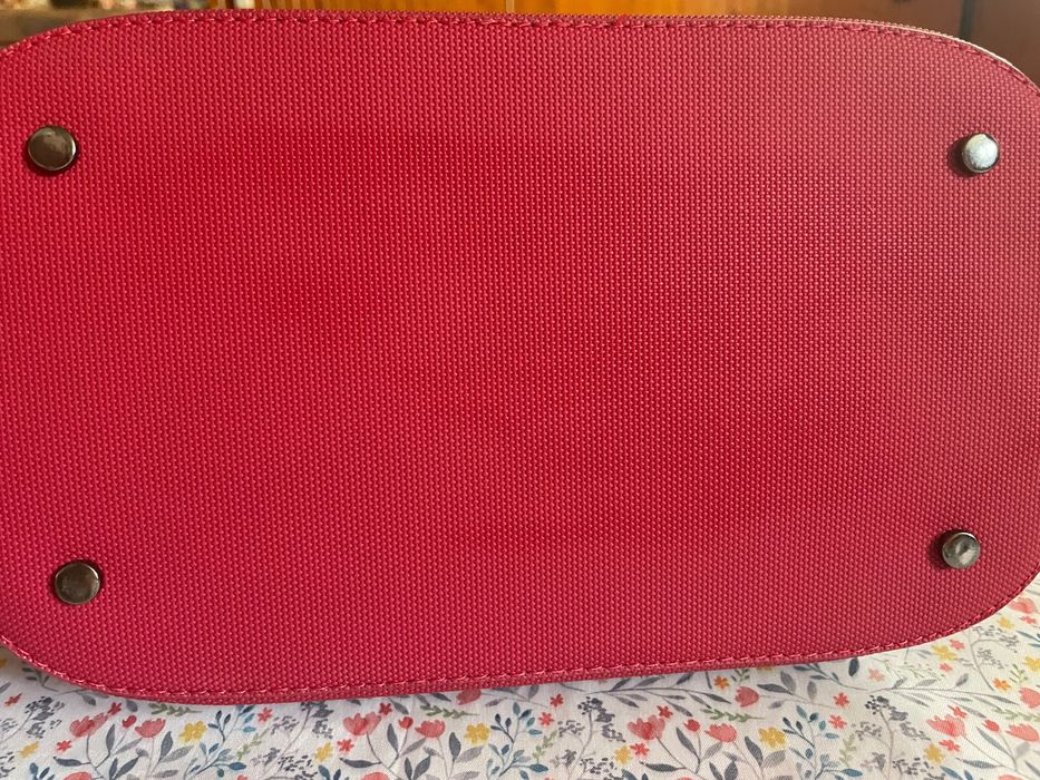 Червена чанта за рамо United colors of Benetton