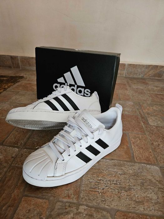 Дамски кецове Adidas ,номер 37 1/3