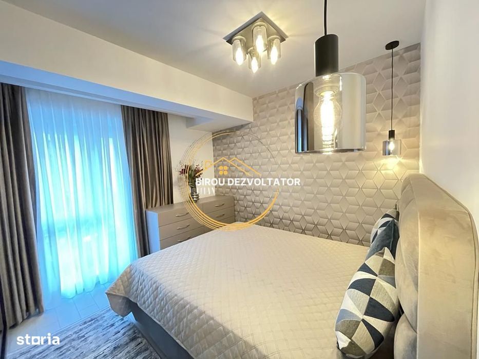 Ansamblu premium Decomandat Mare Luminos 15 minute de metrou Teclu