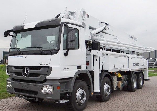 Автобетононасос Mercedes-Benz
