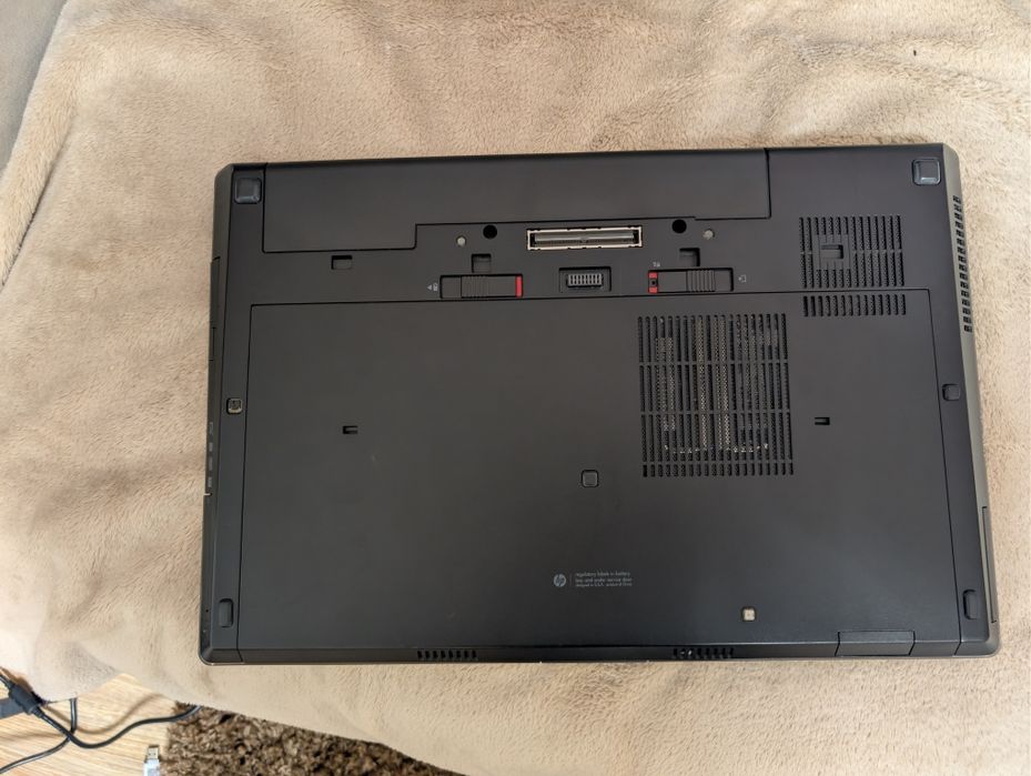 HP Elite Book Workstation 8760w лаптоп