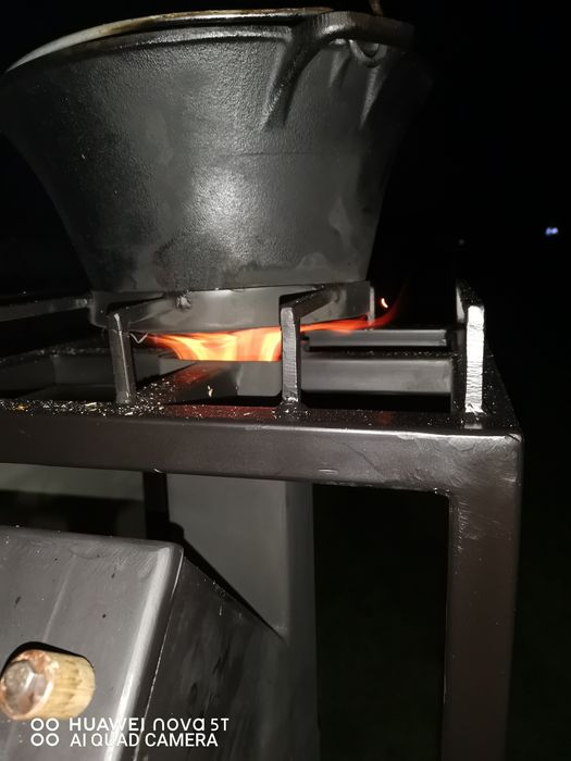 Vând sobă rachetă