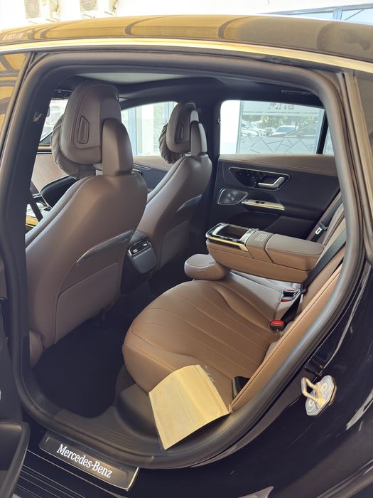 Mercedes-Benz EQE 500 4matic Full 2025