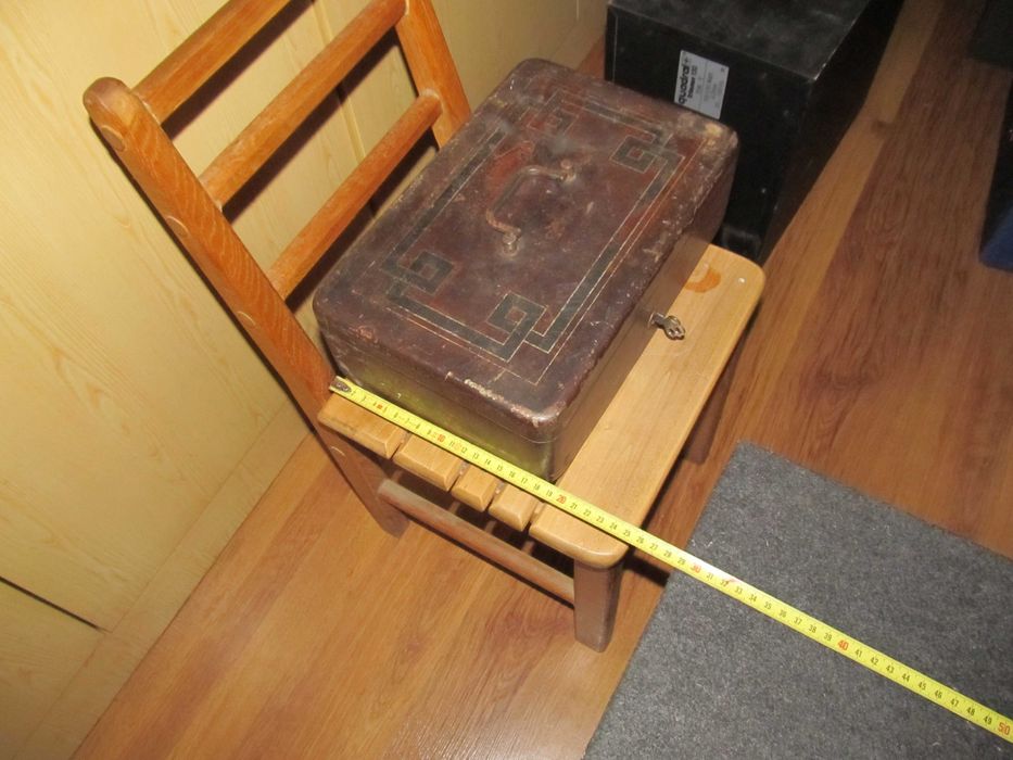 метална касичка с ключе ,  каса ,  сейф