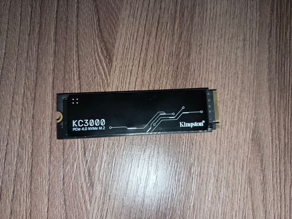 Продам SSD Kingston KC3000 2 Тб