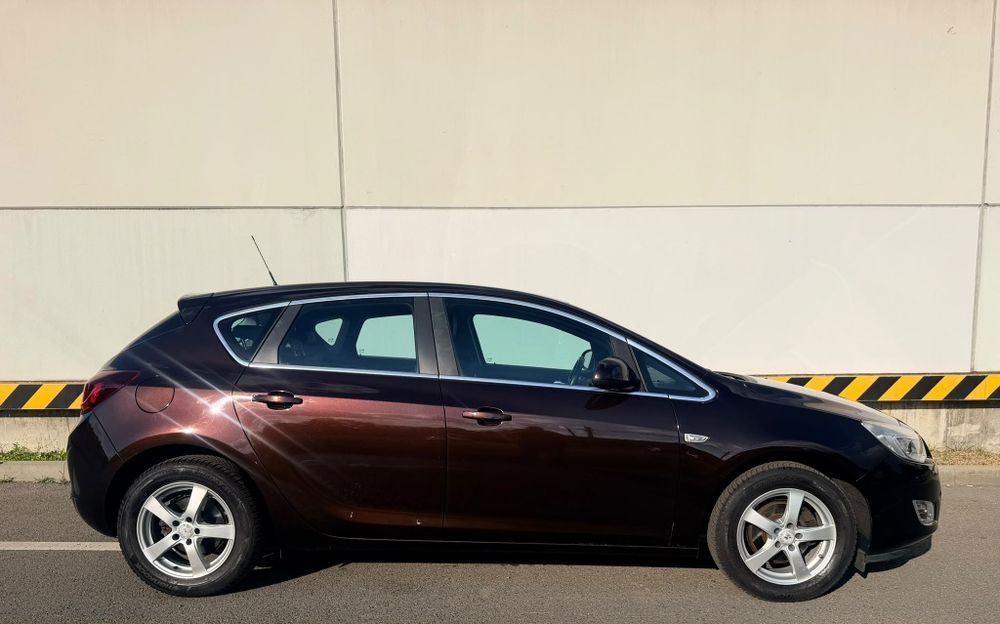 OPEL Astra 2012 — imagine 3