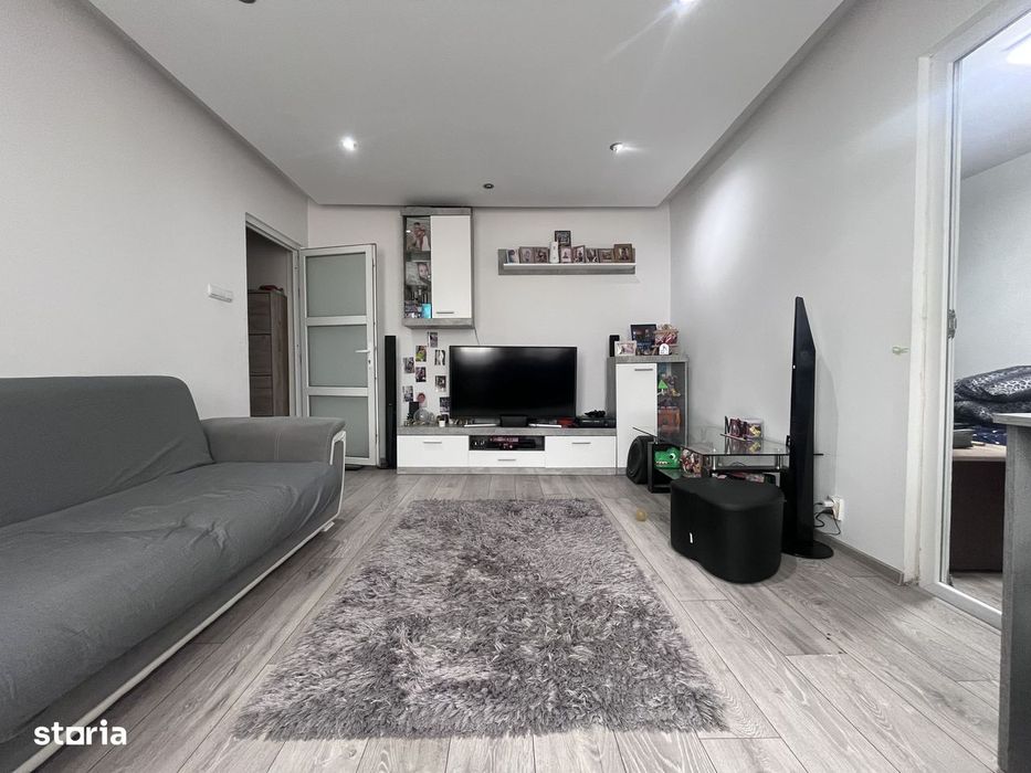 Zona buna! Vânzare apartament cu 2 camere în Târgoviște- micro 6!