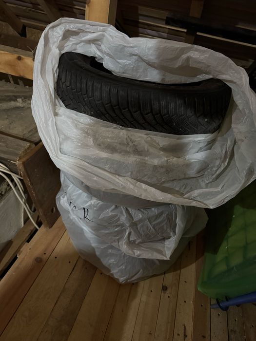 Set 4 anvelope iarna 205/55/R16