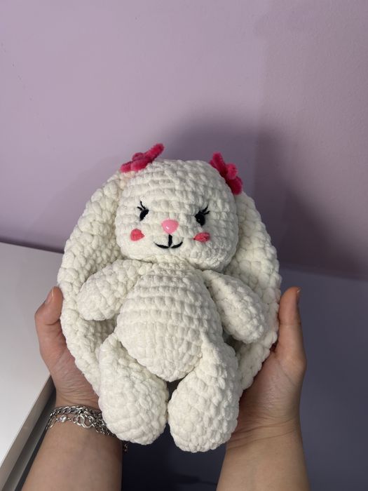 Ръчно плетени плюшени играчки и аксесоари (ключодържатели)