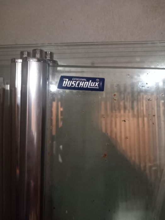 Vând cabine duș cu dimensiuni diferitee