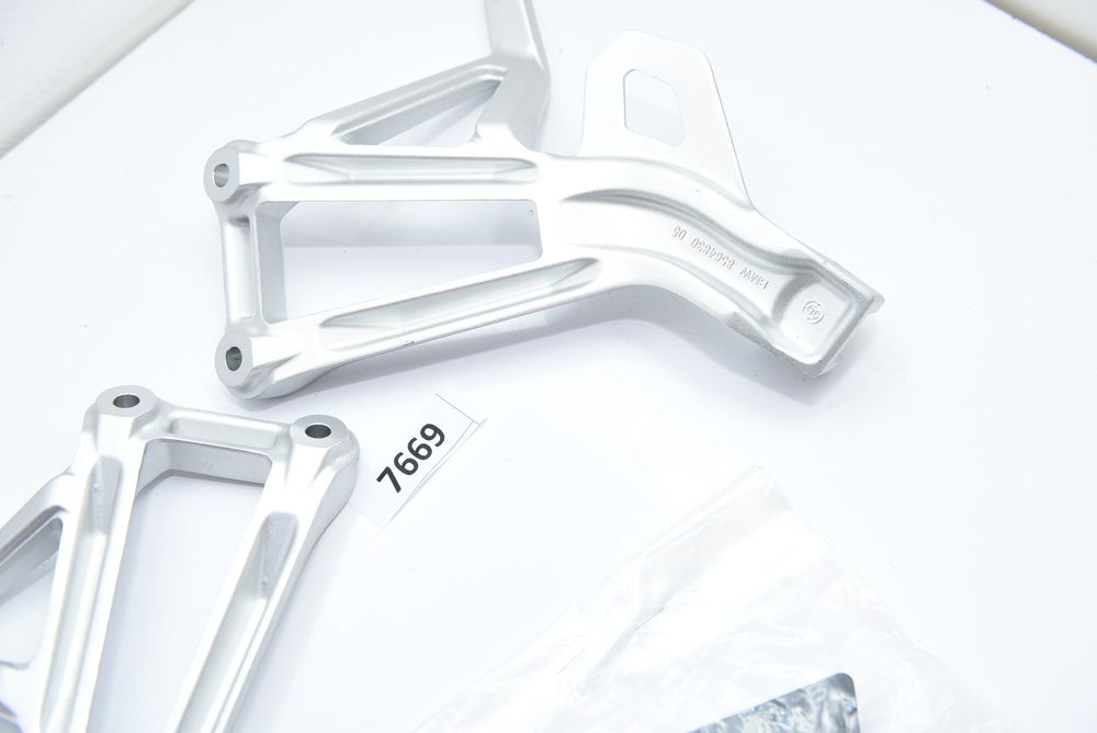 Set Suporti Cutie Bagaj Scarite Pasager Spate Stanga Dreapta BMW