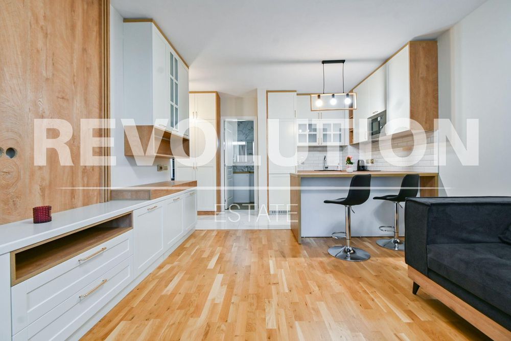 Дава се под наем Двустаен апартамент в София, Банишора - 65 кв.м за 797.64 € - Снимка #2