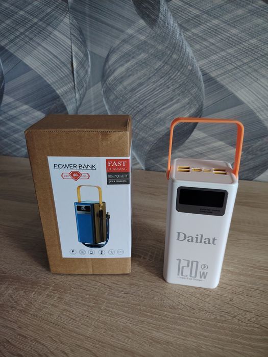 Продам пауэрбанк Dailat 100 000 мАч 120 Вт белый