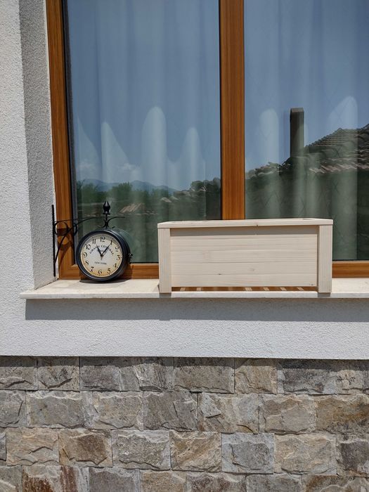 Кашпи, сандъчета, цветарници, къщи за птици