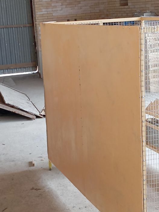 Продаю клетку...