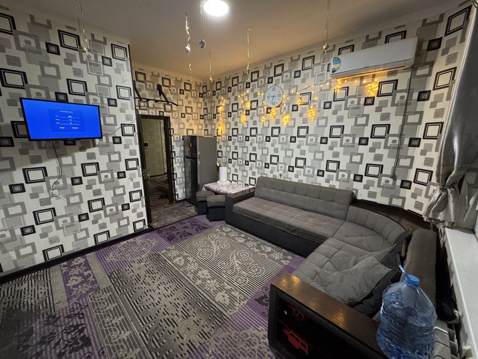 Vokzal cityda uy sotiladi