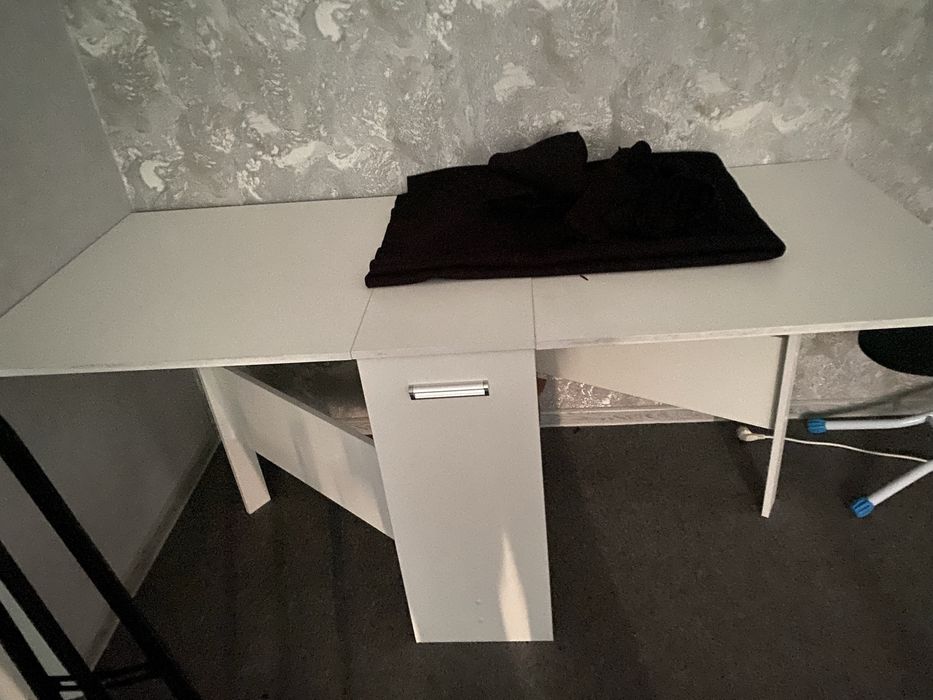 Maniken+bichuv stoli yigiladigan+oyna  jami 200$