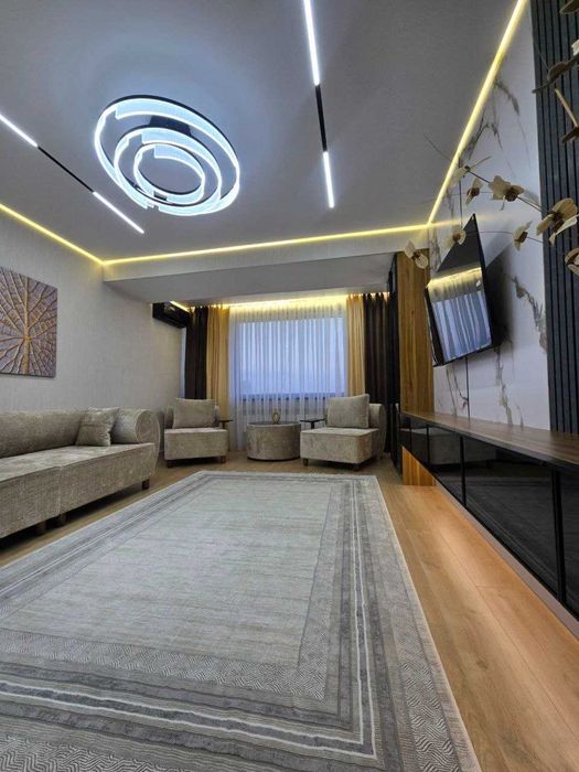 4-комнатная квартира 110 м², Московские Высотки, м. Хамида Алимджана