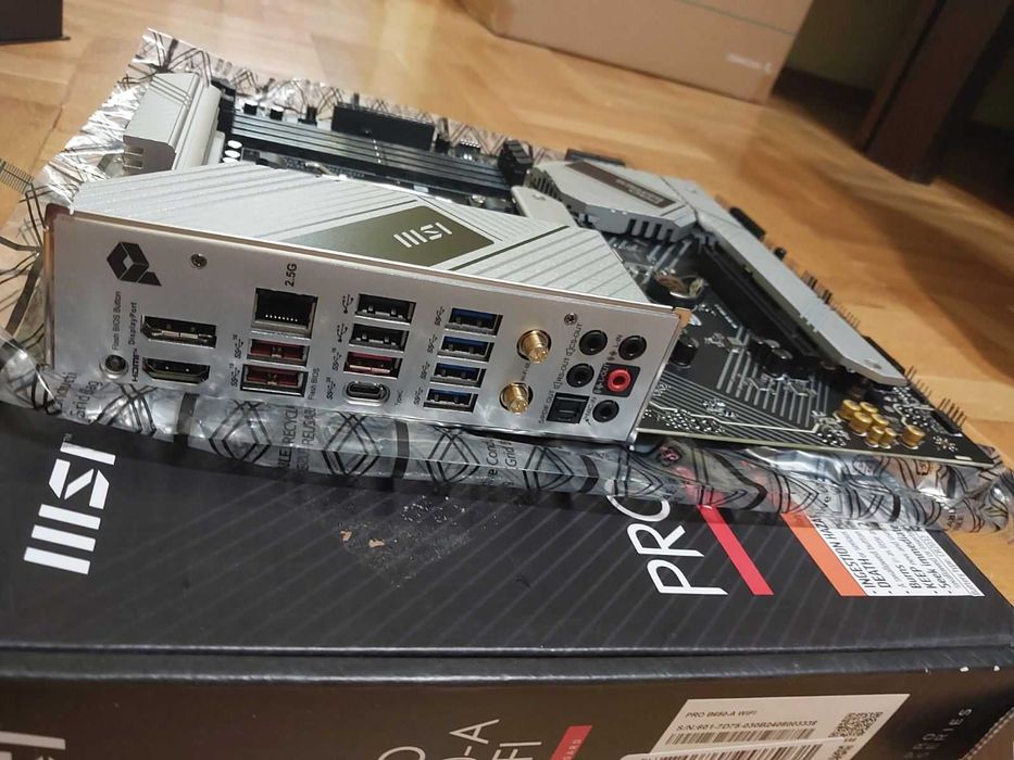 AMD Ryzen 5 7600X + MSI Pro B650-A Wi-Fi