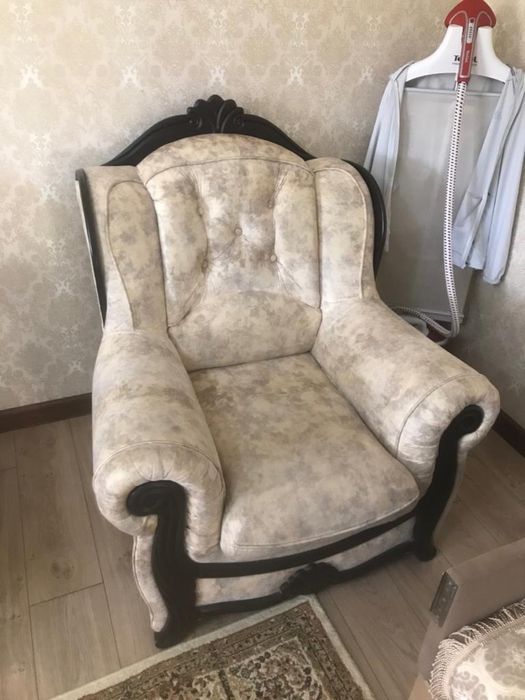 Мебель.Диван