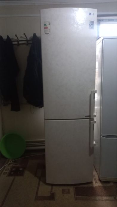 Холодильник техника