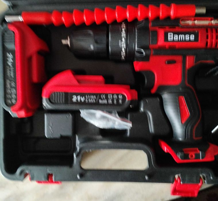 Винтоверт с две батерии & Бормашина