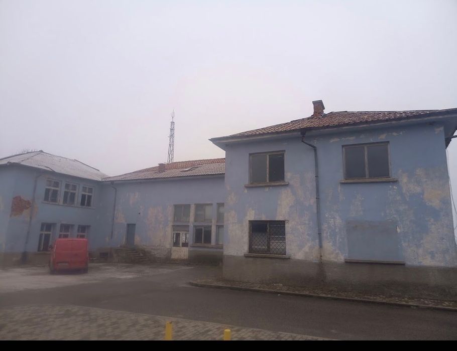 Продава се Склад в Мадан - 11111 кв.м за 3 €/кв.м - Снимка #1