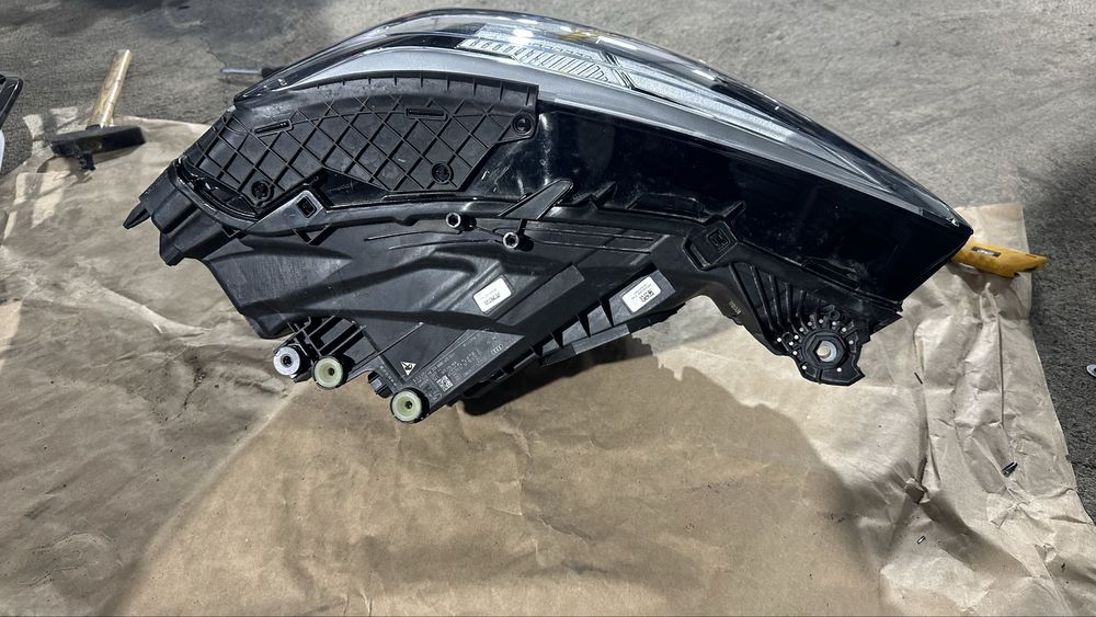 Фар Matrix Audi Q3 / Ляв Фар Ауди КЮ3 Матрикс