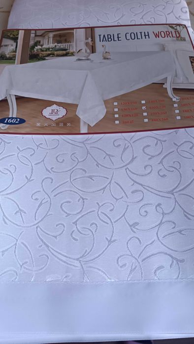 Скатерть на стол книжку